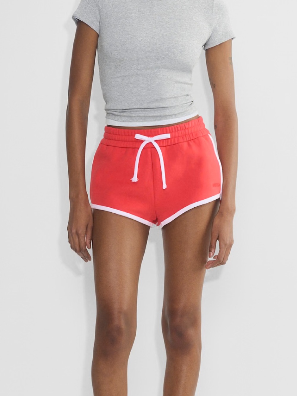 Aritzia Cozy perfect sweat fleece dolphin shorts cherry red large